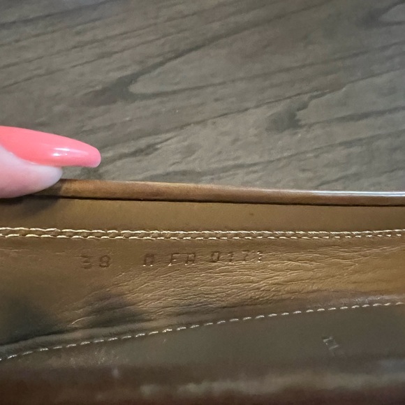 Louis Vuitton Loafers - Cognac - Picture 13 of 14